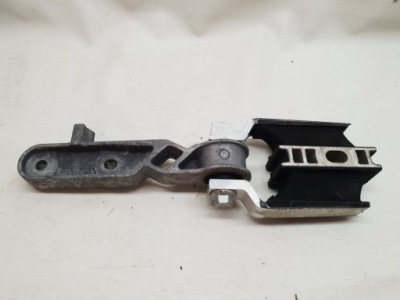 Volvo xc90 ii 15-19 кронштейн подушка коробки перед фото №1