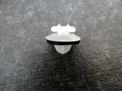 Кліпса toyota highlander 17- фото №1