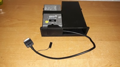 Модуль музики інтерфейс audi a4 b8 a5 8t0035785 фото №1