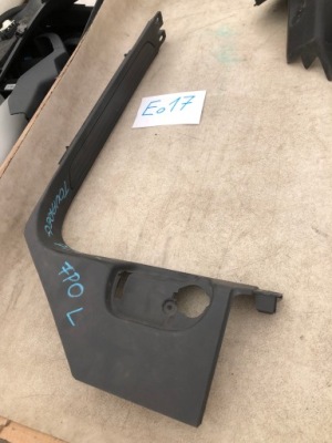 Обшивка поріг 7p0863483k vw touareg 7p6 фото №1