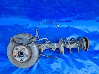 Corolla verso 2.2 06-08 поворотний кулак macpherson фото №1