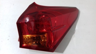 Toyota auris 2 задня задній правий правий фара універсал led лампочка 2013-2015 фото №1