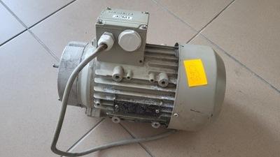 SILNIK ELEKTRYCZNY SIEMENS D-91056 SLA7080-4AA12 0.63kW