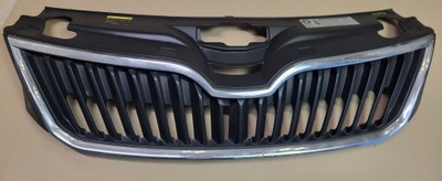 Решётка радиатора решётка радиатора перед skoda rapid 5ja оригинальный номер 5ja853668 фото №1