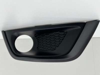 Jeep compass ii заглушка рамка протитуманної фари права перед 53219511 фото №1