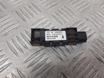 Датчик удара nissan primera p12 98830av600 фото №1