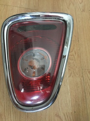 Mini r56 r57 лампа задня права 2757010 фото №1
