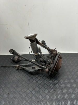 Поворотний кулак задня права важелі привідний вал bmw f30 оригінал фото №1