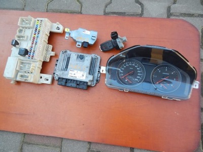 Набор стартовый бортовой компьютер volvo c30 1.6d фото №1