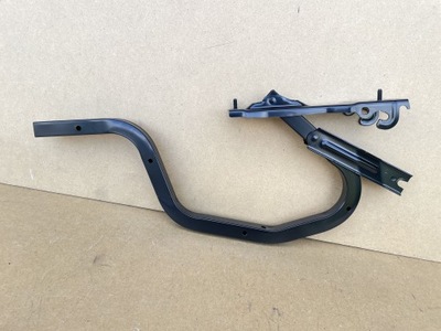 Петля кришки задня задній mazda 3 sedan фото №1