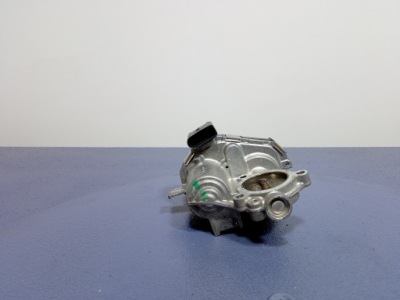 Skoda superb 2.0 tdi дросельна заслінка 05l131501c фото №1