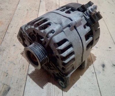 Mercedes w205 w213 генератор 2.2 cdi a0009063903 фото №1