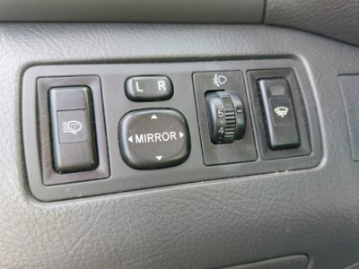 Toyota avensis t25 03-08 панель управление зеркал фото №1