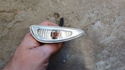 Hyundai i30 ii поворотник правый фото №1