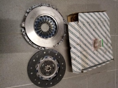 Fiat оригинальный номер 71724636 ,55218070 сцепление doblo 2,0 фото №1