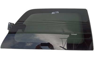 Скло кузовна права задня volkswagen routan фото №1