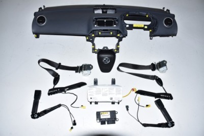 Opel meriva b приборная панель консоль подушка ремни anglik фото №1