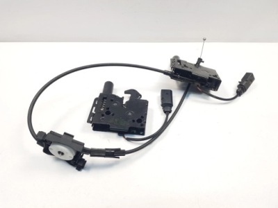 Audi tt 8s0 замок капот перед 8s0823509b фото №1