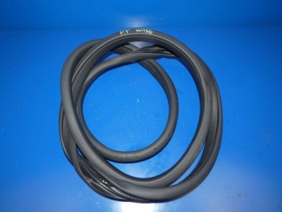 Mercedes gla w156 прокладка кузовна двері праві задній задня фото №1