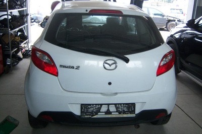 MAZDA 2 DE 3D KLAPA