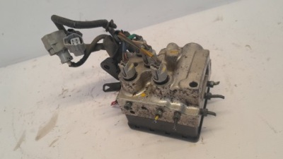 Toyota prius i xw10 1.5 насос abs 4451047030 фото №1