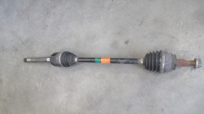 Привідний вал права ml w166 gle gl 3.0 cdi a1663301300 фото №1