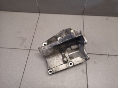 Кронштейн компрессор audi a8 d2 3.7 przed fl 077260885e фото №1