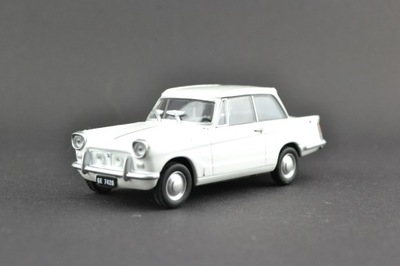 A105. TRIUMPH HERALD SKALA 1:43.