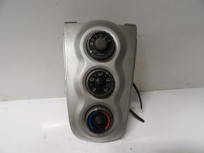 Панель керування кондиціонера toyota yaris фото №1