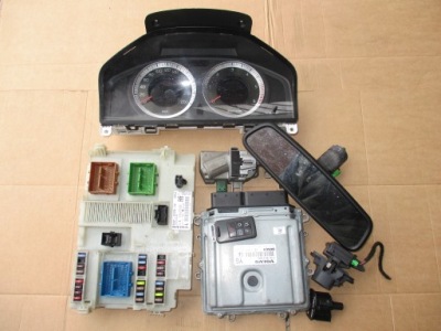 Бортовой компьютер счетчик набор volvo s60 ii 2.0 p31303388 фото №1