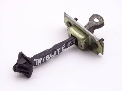 Mazda tribute 00-07 ограничитель дверь правый задняя фото №1