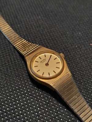 Zegarek na bransolecie Zentra Quartz