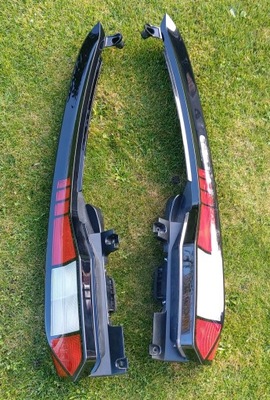 Vw caddy v лампа задня права 2k7 2k8 фото №1