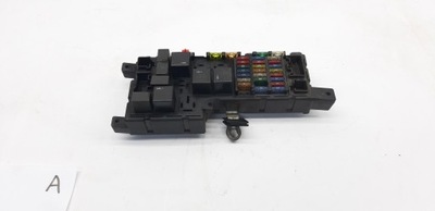 Коробка предохранителей volvo s80 facelift 2004 8678449 фото №1