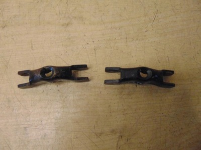 Подножка кронштейн форсунки opel combo d 1.3 фото №1