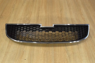 Решітка радіатора решітка радіатора chevrolet orlando фото №1