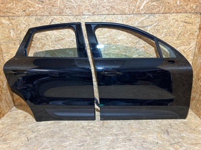 Двері праве задня задні porsche macan lift 2021 - 2023 фото №1