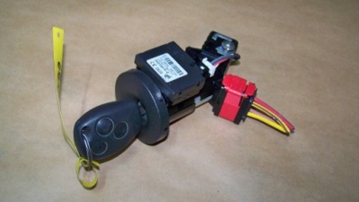 Renault twingo iii 3 15r замок зажигания ключ фото №1