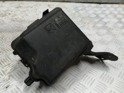 Корпус коробка запобіжників peugeot 208 i 2008 фото №1