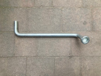 Iveco daily vi ключ 24 do kół solidny оригинал фото №1