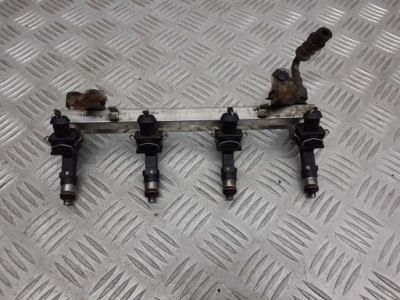 Молдинг впрыскная opel corsa c 1.4 028151208 фото №1