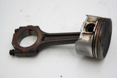 Поршень шатун alfa romeo 147 1,6 16v t.spark 105km 60666905 фото №1