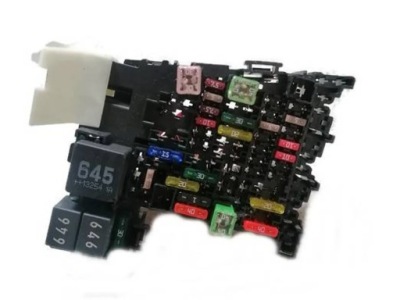 Seat leon iii коробка запобіжників 5q0937615c фото №1