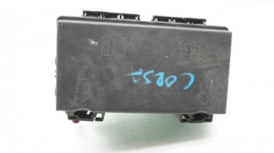 Opel corsa d коробка запобіжників 13217387ea фото №1