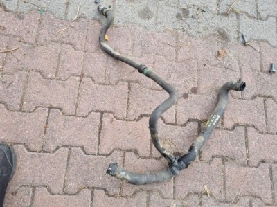 Пабтрубок  труба воды renault mascott 3.0 dci фото №1