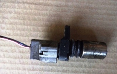 SENSOR OBROTU DE EJE TOYOTA YARIS II 90919-05063  