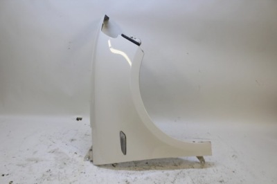 Lancia ypsilon 3 крыло  перед правый фото №1
