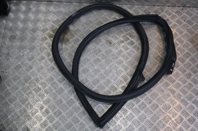 Правая прокладка дверь coupe porsche 992 992831704e фото №1