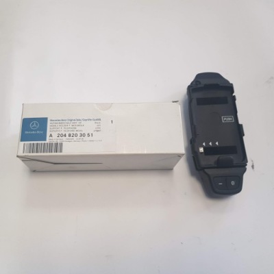 Mercedes w204 w212 підкладка pod телефон модуль фото №1