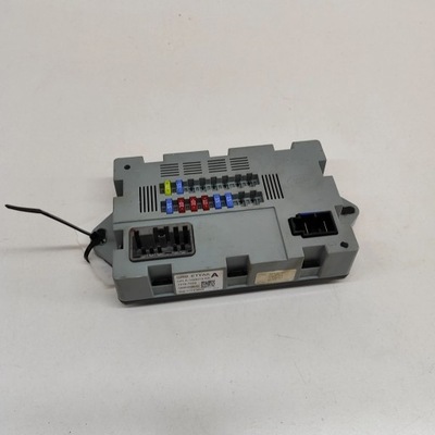 Jaguar i-pace 2019 рамка / модуль предохранителей фото №1